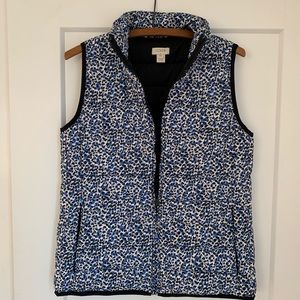 J CREW Puffer Vest Blue Cheetah Print XS. EUC